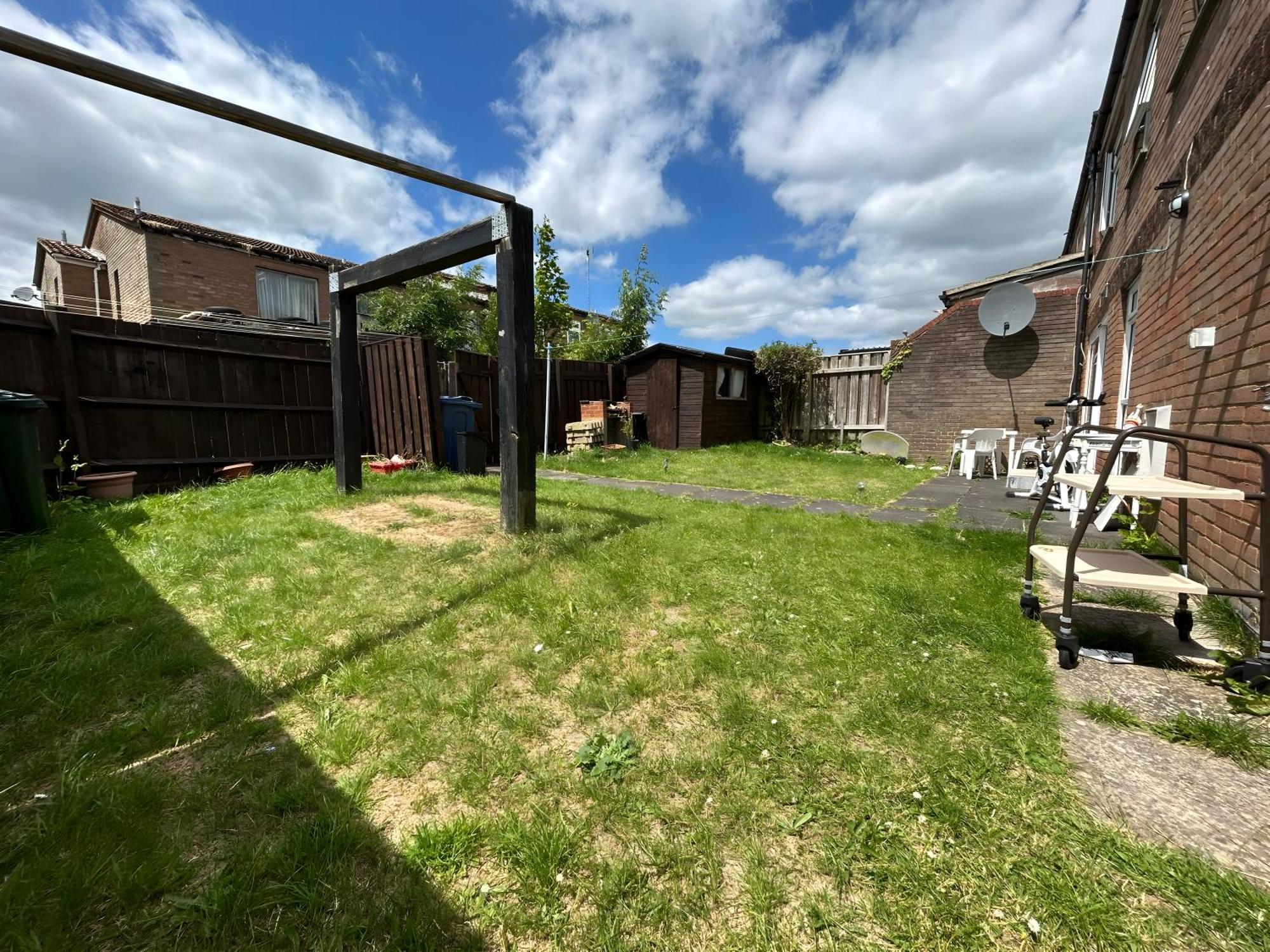 3 Bedroom House By M40 J4 High Wycombe Bagian luar foto